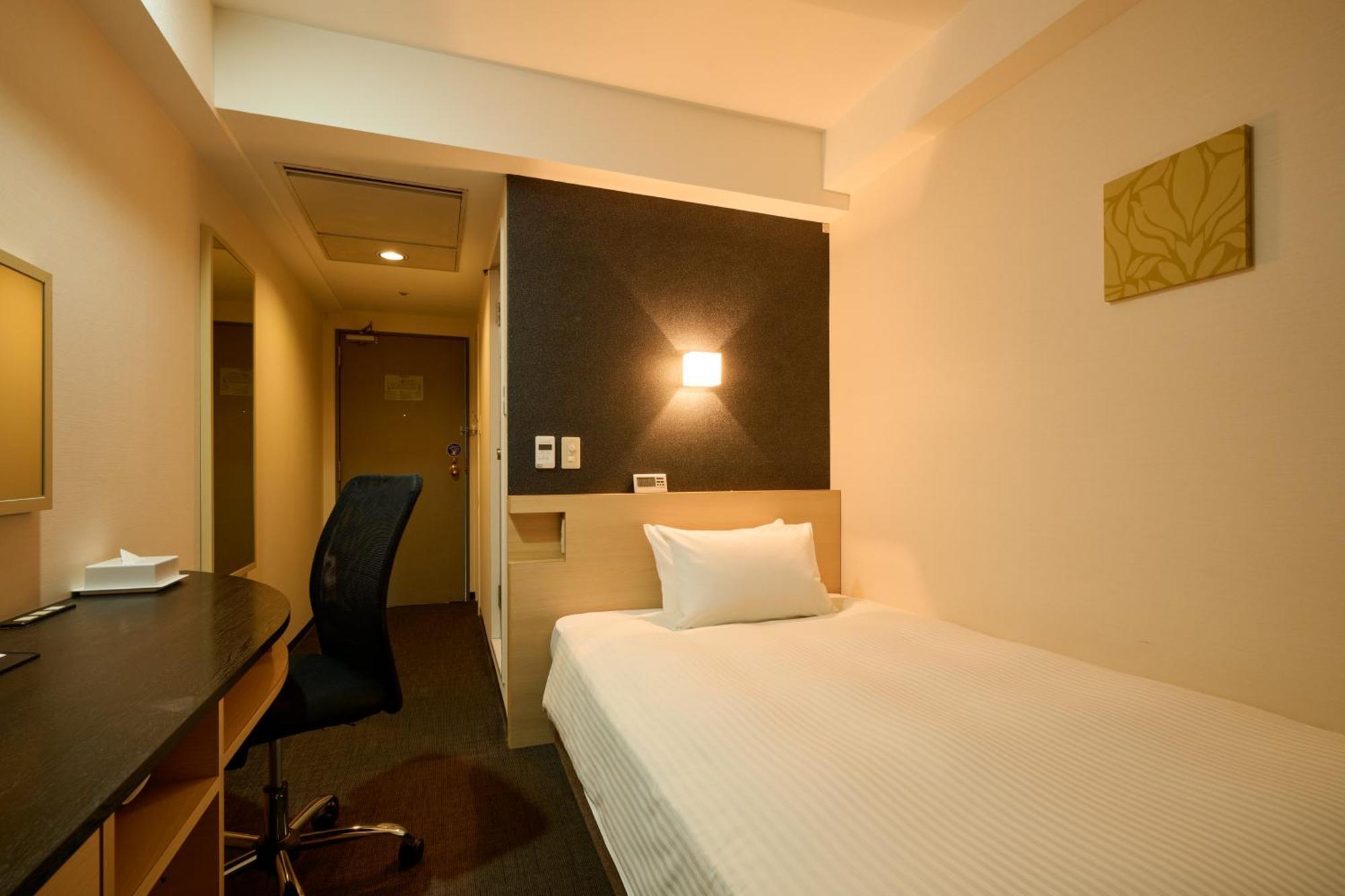 Smile Hotel Kyoto Shijo Bagian luar foto